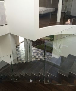 Lavorazioni vetro Vicenza, Taglio Vetro Vicenza, Vetri Antisfondamento Vicenza, Vetro per Arredamento